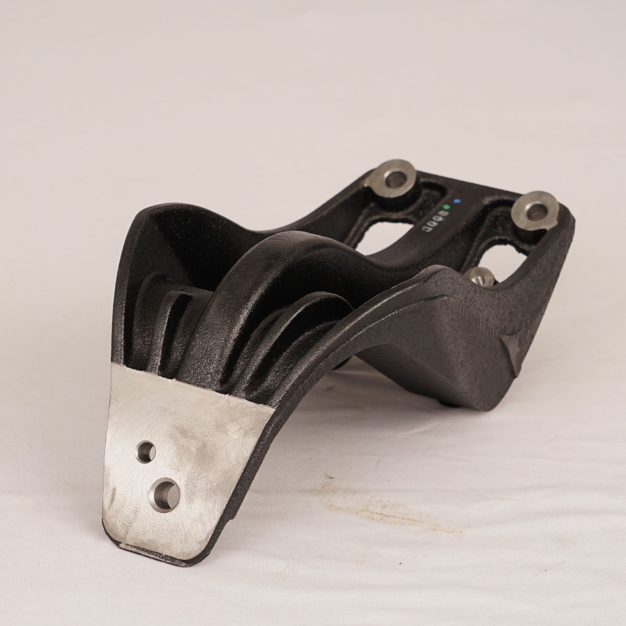 3.Bracket Engine .JPG