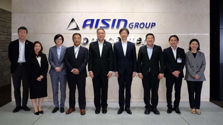 Ministry of Foreign Visit AISIN Inside.JPG